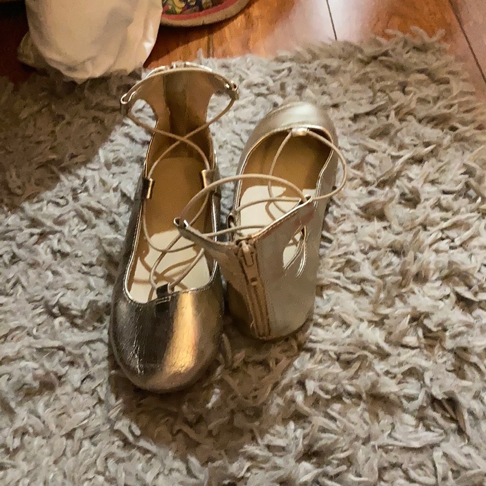 Dressy flats